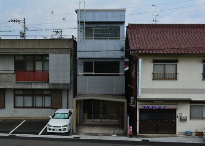 経理部ビル